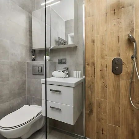 Railway Station Comfortable Studio By Renters Lejlighed